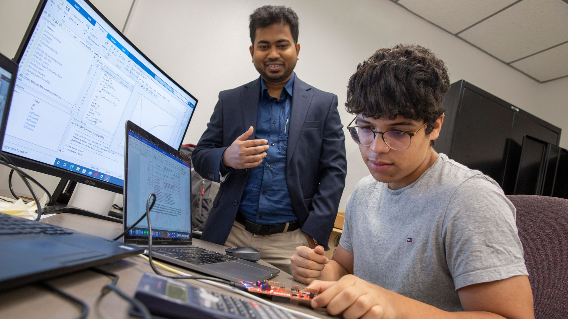 Assistant Professor Ayan Mallik and FURI researcher Saif Elsaady.